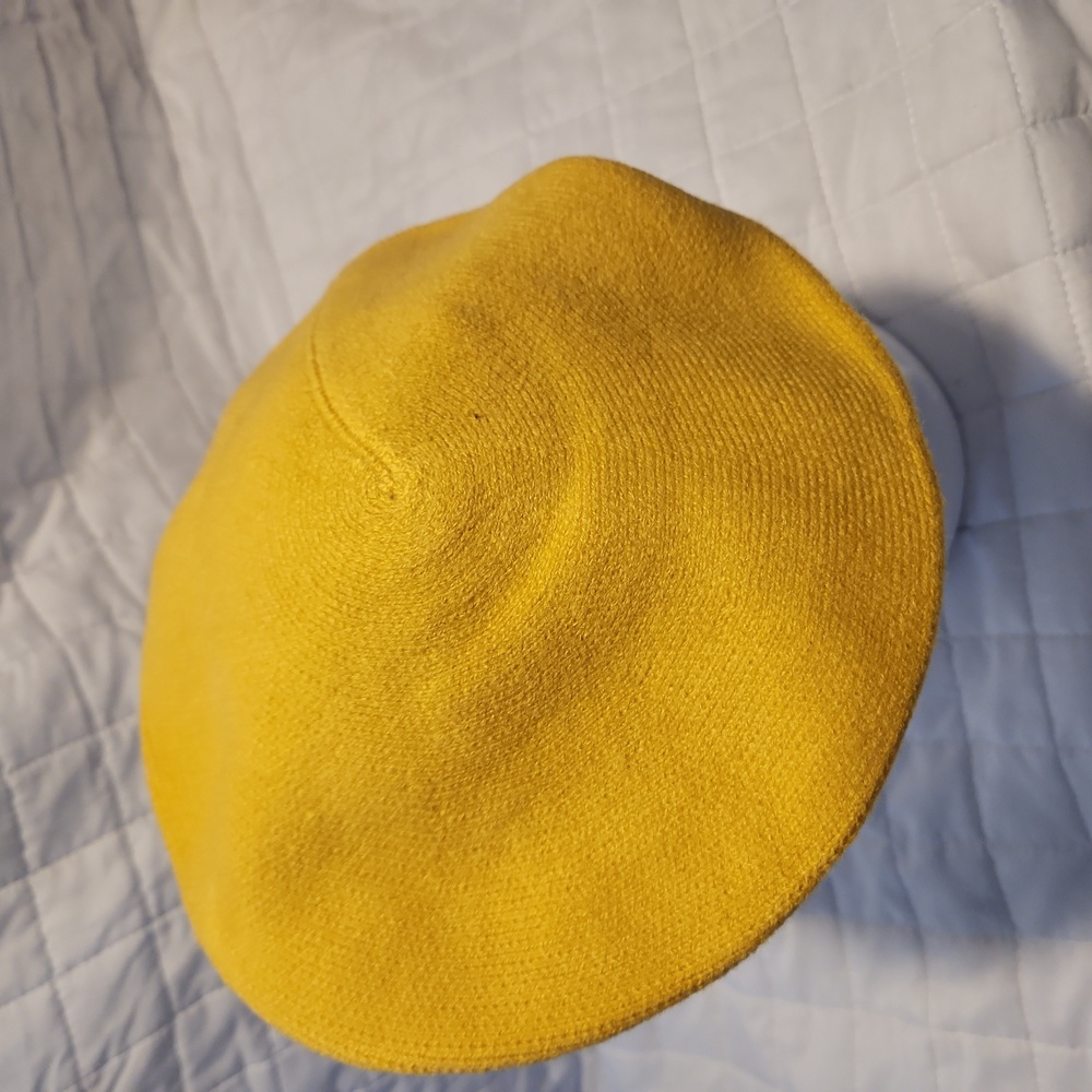 Beret/hat - Picture 3 of 4